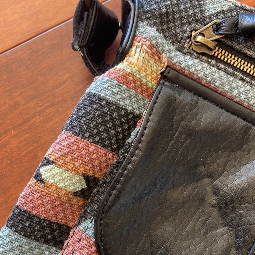 PISTIL HANDBAG - Picture 11 of 12